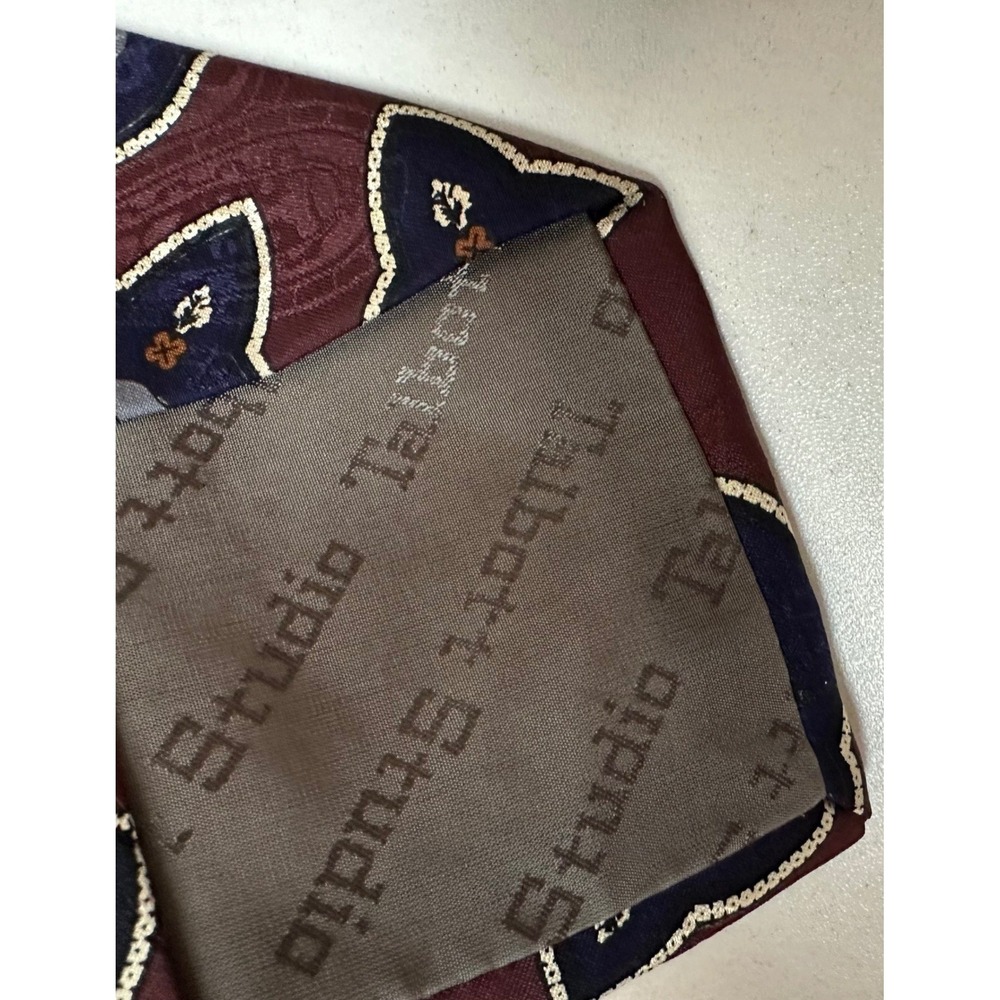 Robert Talbott Studio Nordstrom Mens Silk Tie Burgundy Griffin Heraldic USA Made - Picture 6 of 8